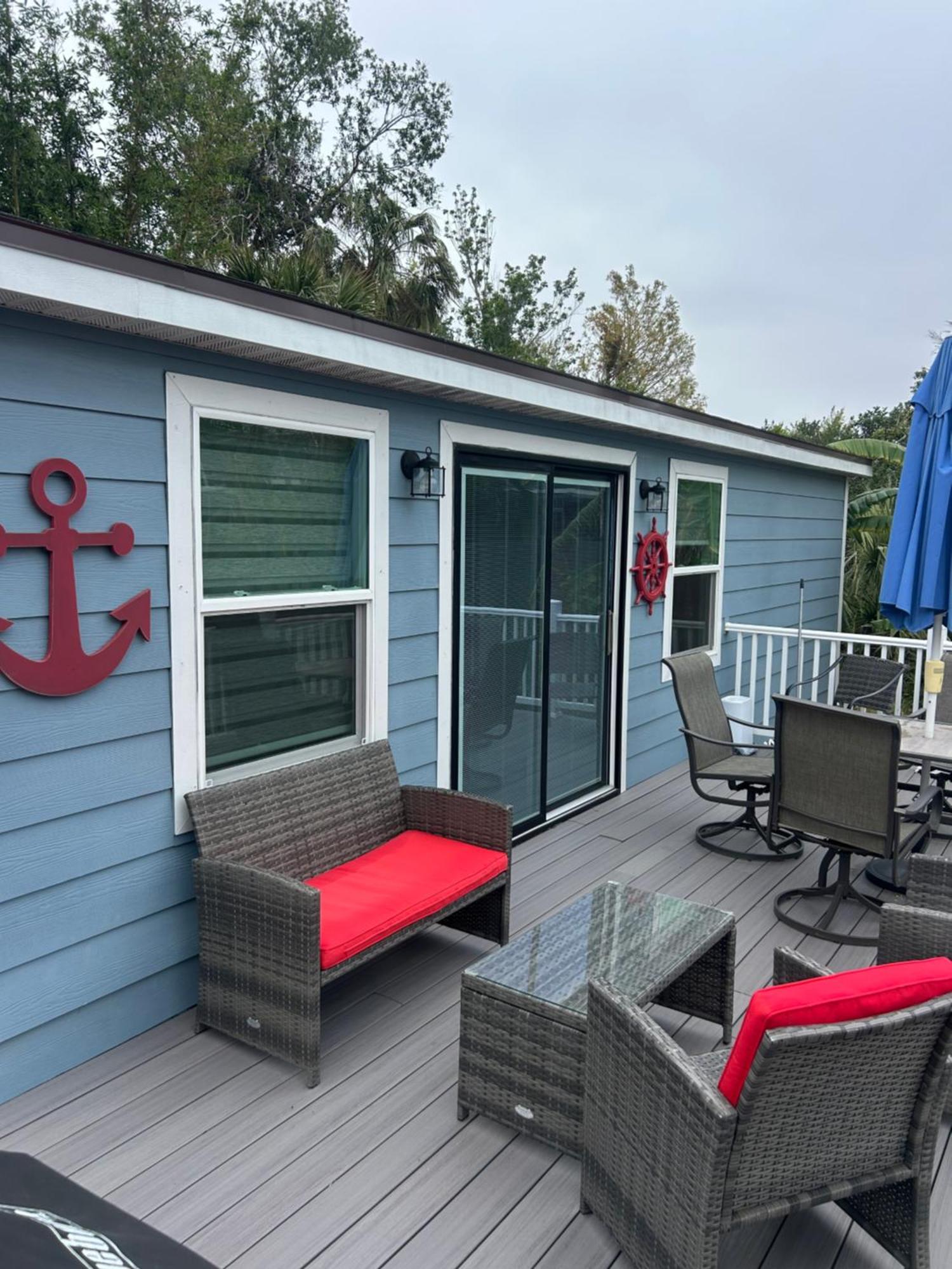 Perfect Getaway-Lovely Cottage House- Near Beaches Nokomis Exterior photo
